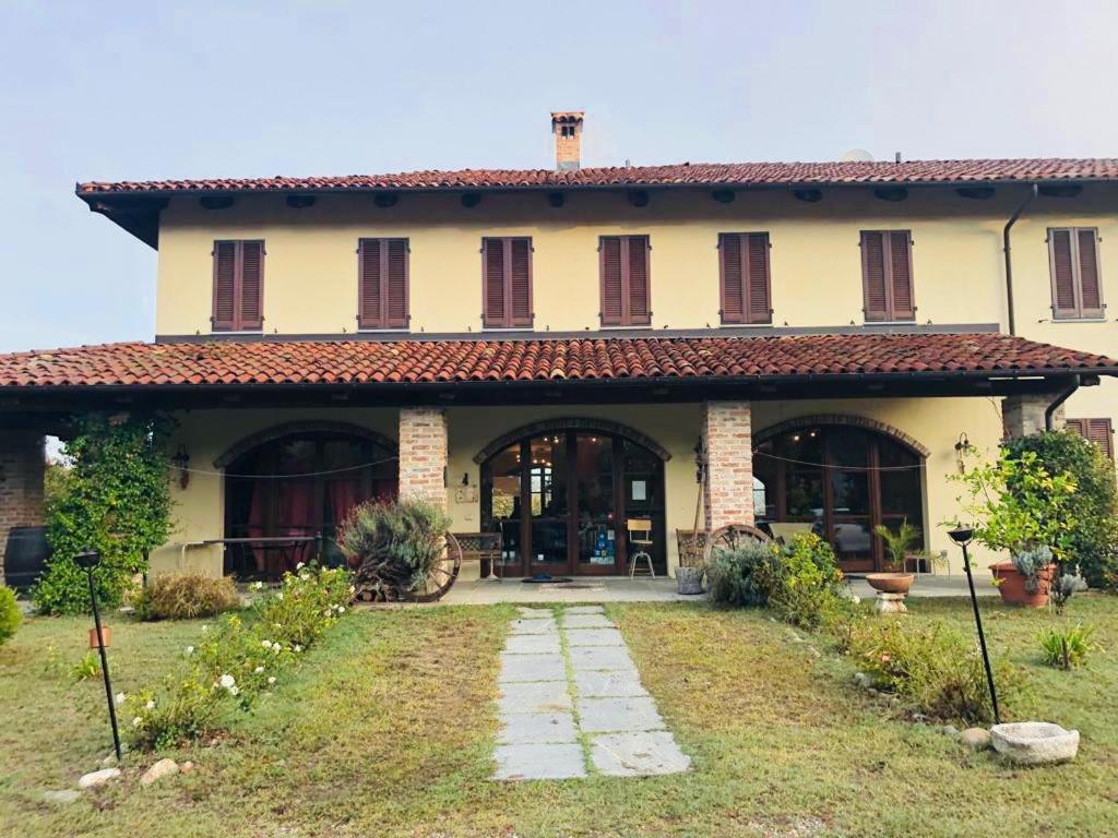 La Madonnina Agriturismo Dore 알바 외부 사진